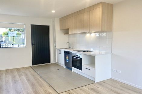 Photo of property in 33b Matipo Road, Te Atatu Peninsula, Auckland, 0610