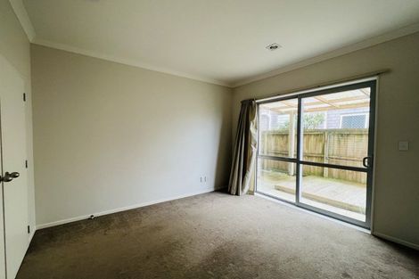 Photo of property in 16 Kira Road, Flat Bush, Auckland, 2016