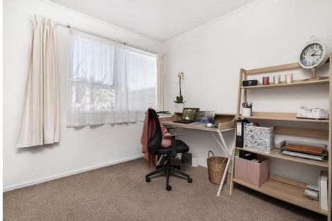 Photo of property in 1/38 Boundary Road, Clover Park, Auckland, 2019