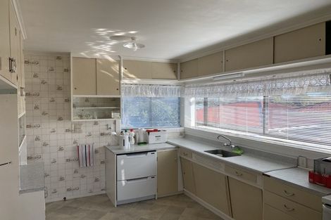 Photo of property in 10 Renwick Street, Papakura, 2110