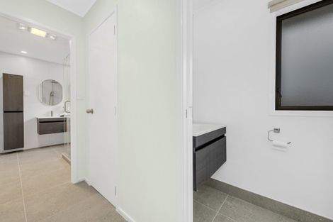 Photo of property in 3 Mimosa Place, Half Moon Bay, Auckland, 2012