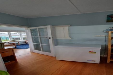 Photo of property in 11 Miranda Street, Stratford, 4332