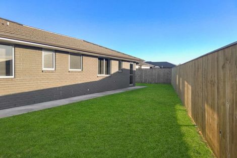 Photo of property in 35 Oldfield Lane, Marton, 4710