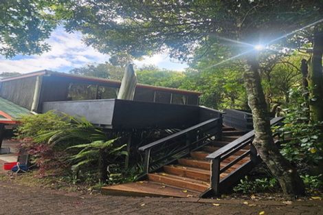 Photo of property in 195a Scenic Drive, Titirangi, Auckland, 0604