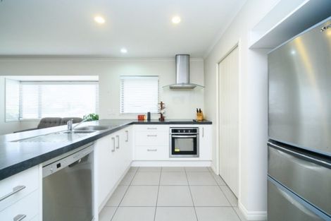Photo of property in 2 Rose Place, Awapuni, Palmerston North, 4412