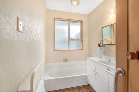 Photo of property in 216 Grahams Road, Burnside, Christchurch, 8053