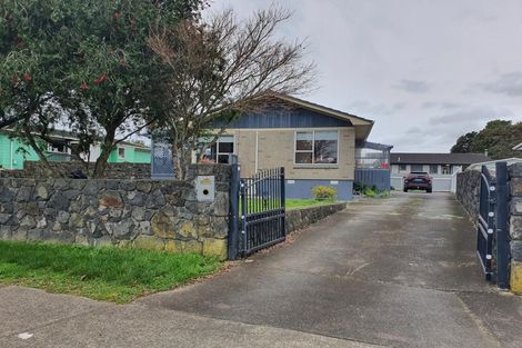 Photo of property in 23 Ferndown Avenue, Papatoetoe, Auckland, 2025