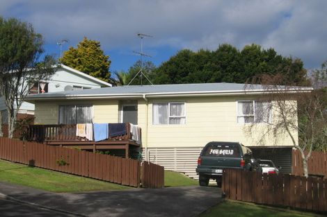 Photo of property in 22 Lilburn Crescent, Massey, Auckland, 0614