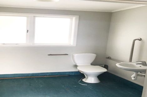 Photo of property in 83 Christmas Road, Manurewa, Auckland, 2102