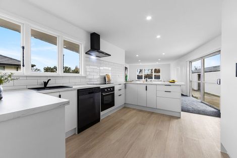 Photo of property in 15 Greenhaven Drive, Burwood, Christchurch, 8083