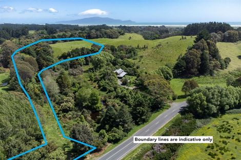Photo of property in 84 Te Hapua Road, Te Horo, Otaki, 5581