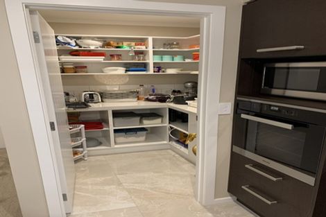 Photo of property in 14 Ivy Lane, Kelvin Grove, Palmerston North, 4414