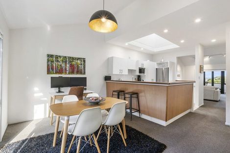 Photo of property in 10/8 Tobago Place, Sunnynook, Auckland, 0620