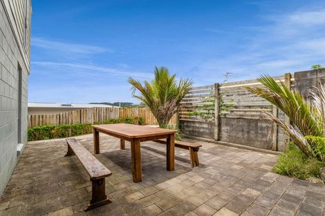 Photo of property in 57 Queens Road, Glen Avon, New Plymouth, 4312