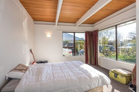 Photo of property in 27 Wadeley Road, Ilam, Christchurch, 8041