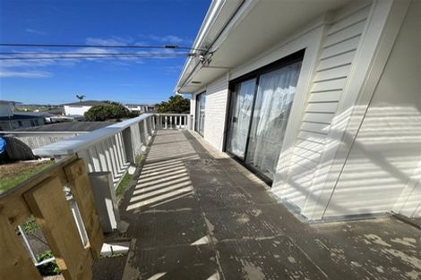 Photo of property in 424 Old Te Atatu Road, Te Atatu Peninsula, Auckland, 0610