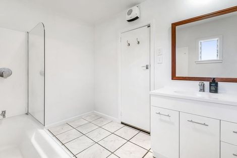 Photo of property in 35 Leeston And Lake Road, Leeston, 7632