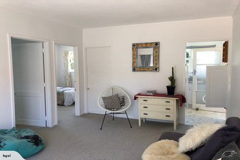 Photo of property in 24 Grendon Road, Titirangi, Auckland, 0604