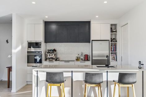 Photo of property in 7 Tahi Street, Albert Town, Wanaka, 9305