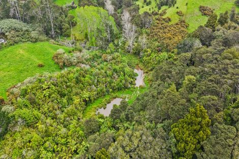 Photo of property in 44 Sandstone Road, Whitford, Manurewa, 2576