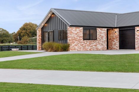 Photo of property in 11 Millpark Lane, Matangi, Hamilton, 3287