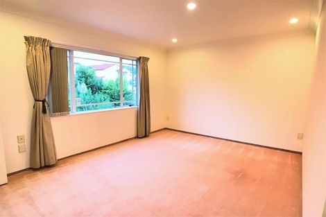 Photo of property in 19 Mansion Court, West Harbour, Auckland, 0618