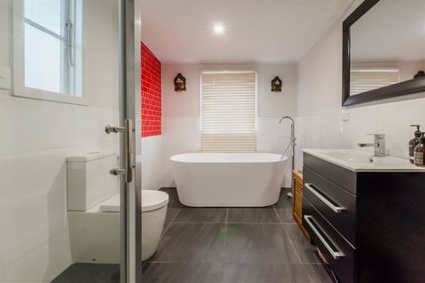 Photo of property in 8 Webber Street, Paraparaumu Beach, Paraparaumu, 5032