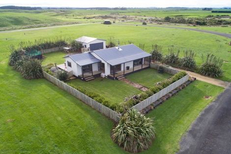 Photo of property in 10 Rosemount Road, Waverley, 4591