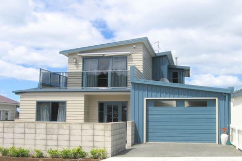 Photo of property in 17 Pacific Road, Waihi Beach, 3611