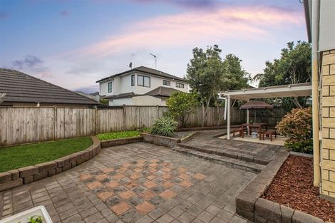 Photo of property in 16 Coachman Drive, Flat Bush, Auckland, 2016