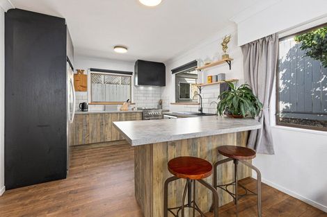 Photo of property in 2/26 Forest Hill Road, Henderson, Auckland, 0612