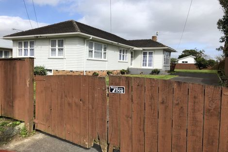 Photo of property in 1 Surrey Street, Manurewa, Auckland, 2102