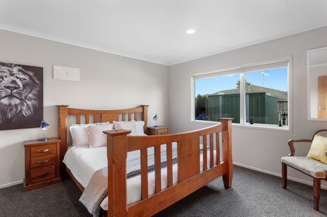 Photo of property in 5 Esplanade Rise, Coastlands, Whakatane, 3120