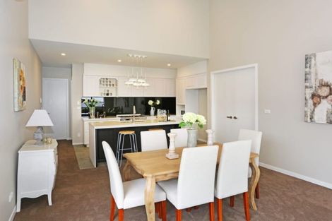 Photo of property in 16 Knoll Rise, Pukekohe, 2120