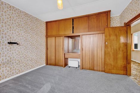 Photo of property in 25 Galt Street, Hawera, 4610