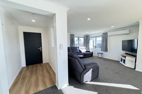 Photo of property in 1 North Foreland Street, Waihola, Milton, 9073