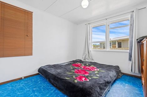 Photo of property in 28 Primrose Street, Northcote, Christchurch, 8052