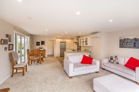 Photo of property in 35 Delph Street, Avonhead, Christchurch, 8042