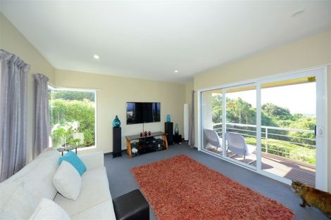 Photo of property in 2/11 Belleview Terrace, Mount Pleasant, Christchurch, 8081