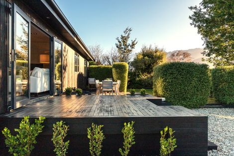 Photo of property in 65 Oregon Drive, Kelvin Heights, Queenstown, 9300