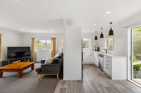 Photo of property in 108 Tamatea Road, Taupo, 3330