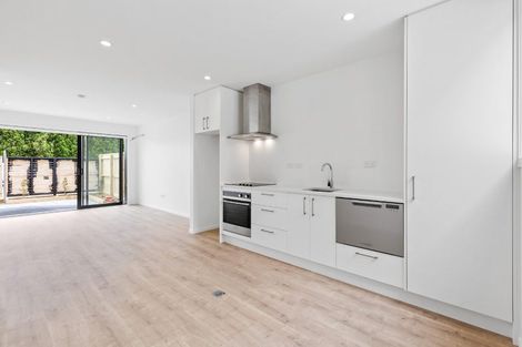 Photo of property in 3/12 Tawa Road, Te Atatu Peninsula, Auckland, 0610