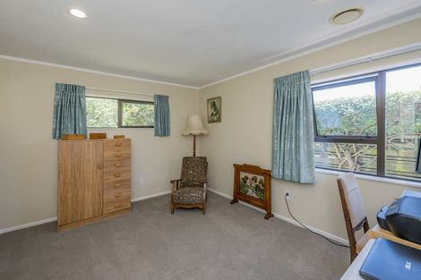 Photo of property in 68 Kapanui Road, Waikanae, 5036