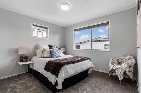 Photo of property in 54 Sikkim Crescent, Clover Park, Auckland, 2019