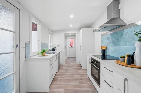 Photo of property in 77 Wesley Street, South Dunedin, Dunedin, 9012