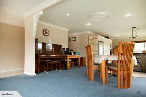 Photo of property in 49 College Road, Northcote, Auckland, 0627