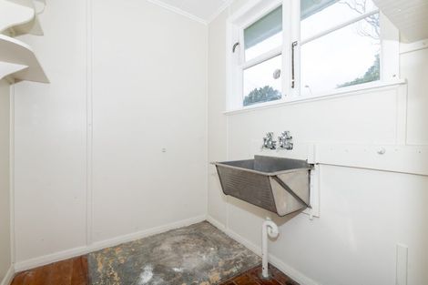 Photo of property in 313 Oxford Terrace, Avalon, Lower Hutt, 5011