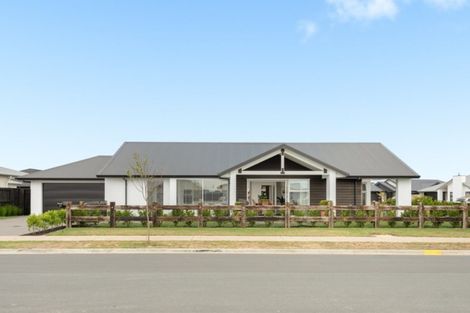 Photo of property in 62 Penetaka Heights, Pyes Pa, Tauranga, 3112