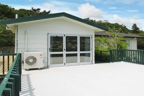 Photo of property in 74 Leeward Drive, Whitby, Porirua, 5024