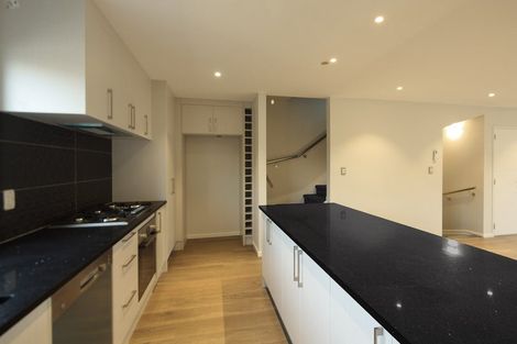 Photo of property in 27 Meritage Lane, Te Atatu South, Auckland, 0610